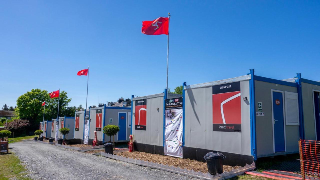 Iomtt Village At Isle Of Man Tt Douglas Zewnętrze zdjęcie